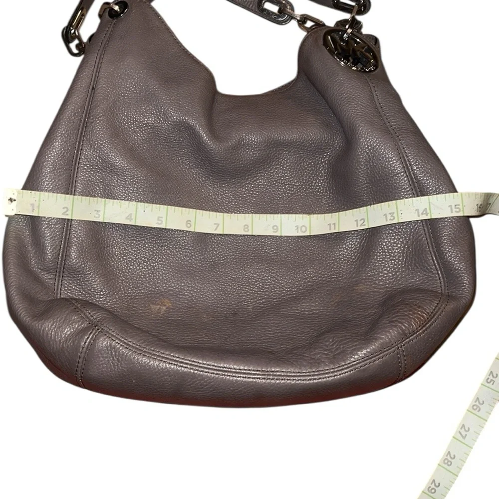 MK Michael Kors Elegant Gray Leather Shoulder Bag